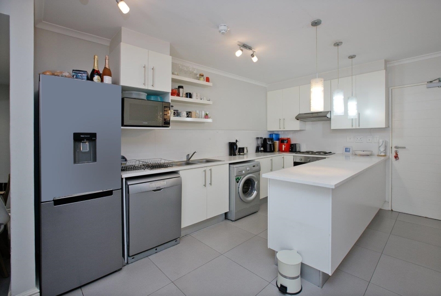 2 Bedroom Property for Sale in Claremont Upper Western Cape